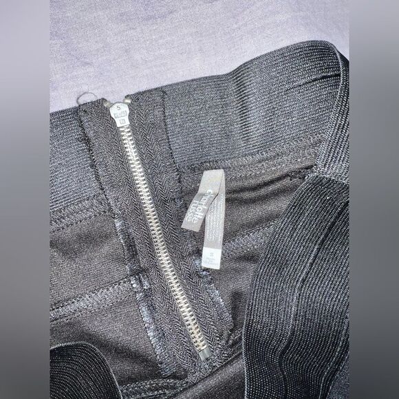 3 FOR $15 🙌🏼 Black bandage mini skirt by Charlotte Russe size small Y2K - Picture 4 of 4